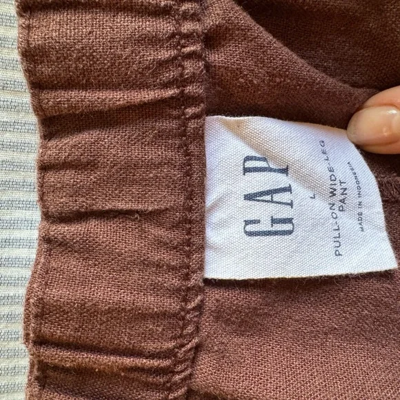 GAP Pull-on Wide Leg Pants with Cream Side Stripes - Picture 6 of 10